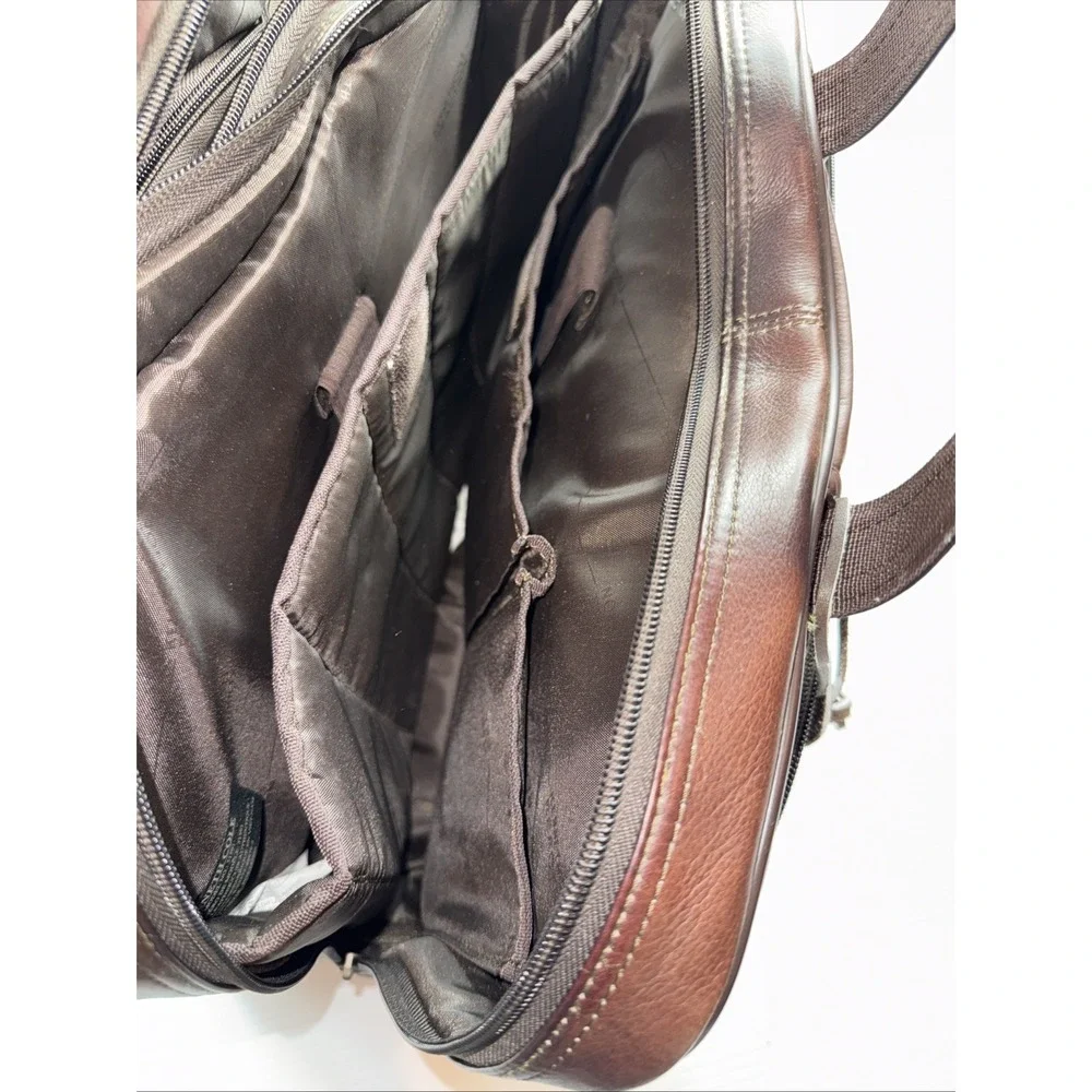 Kenneth Cole Reaction‎ Leather Rolling Briefcase Brown Zippered Laptop